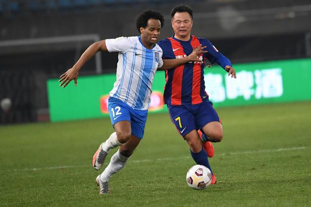 意甲-穆阿尼处子球卢卡库点射 尤文1-2那不勒斯