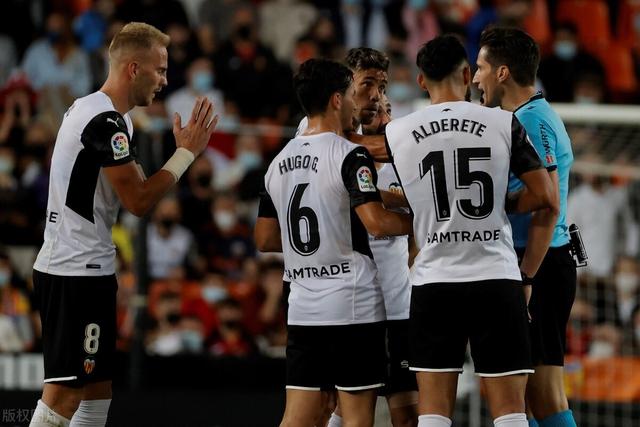 赵继伟19+7弗格23分 辽宁6人上双大胜江苏